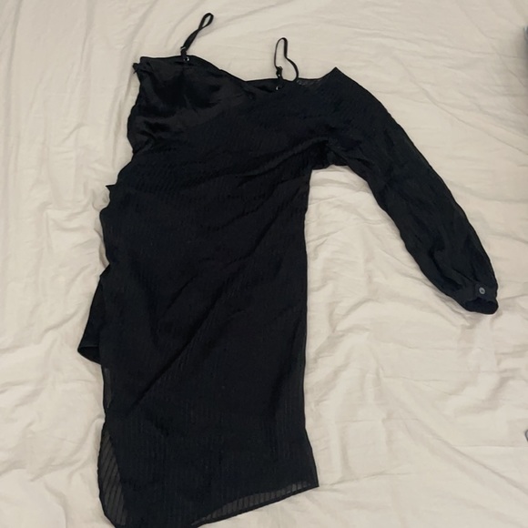 J.O.A Black Dress bought from Revolve - Picture 4 of 5